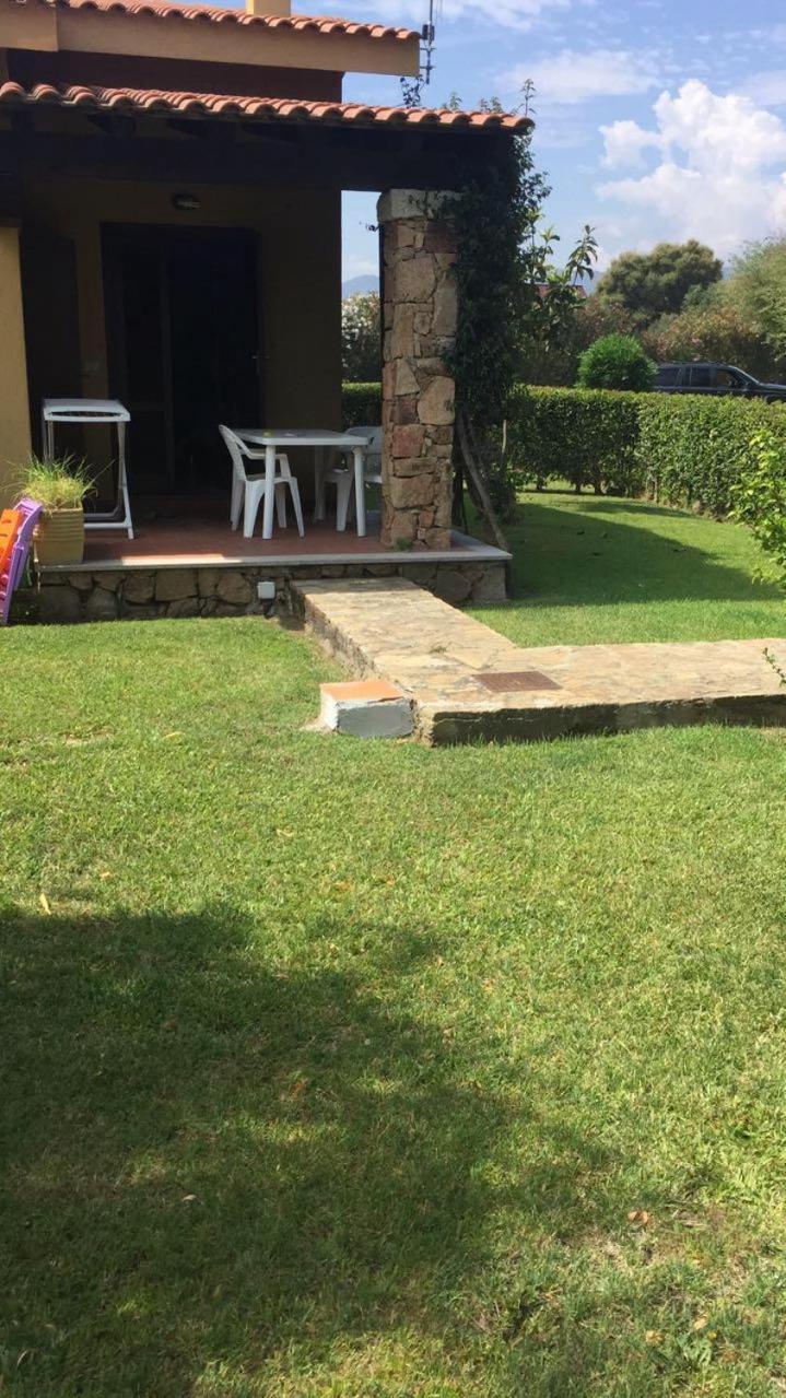 Villette Oasi San Teodoro  Exteriör bild